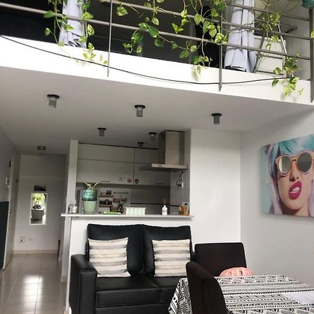 Appartamento EL DEPTO tipo duplex pleno centro Monte Grande Esterno foto