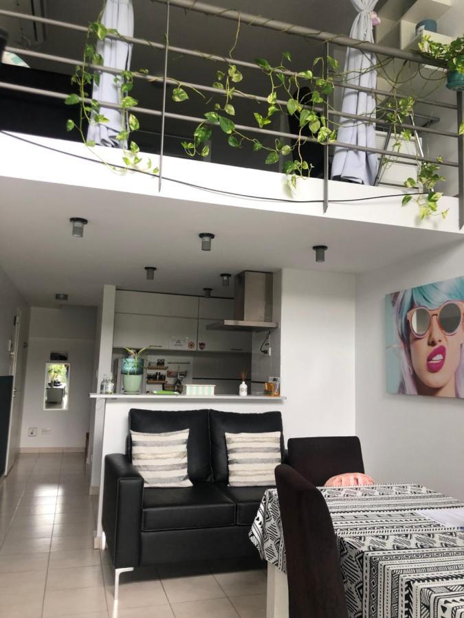 Appartamento EL DEPTO tipo duplex pleno centro Monte Grande Esterno foto